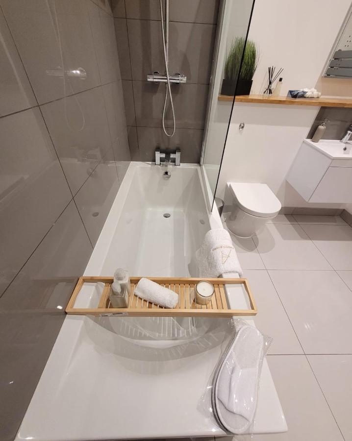 Luxury 1 Bed Apartment In The Centre Of Rochester Wainscot Dış mekan fotoğraf